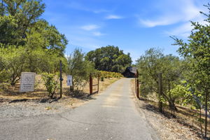 070_F8_1750 Lytton Springs Rd