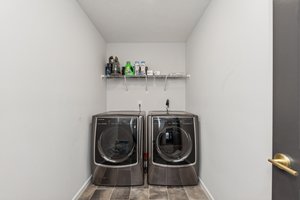  Photo 43