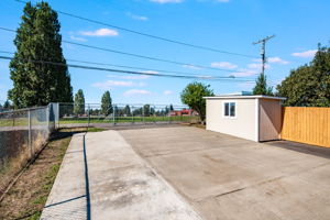  Photo 44