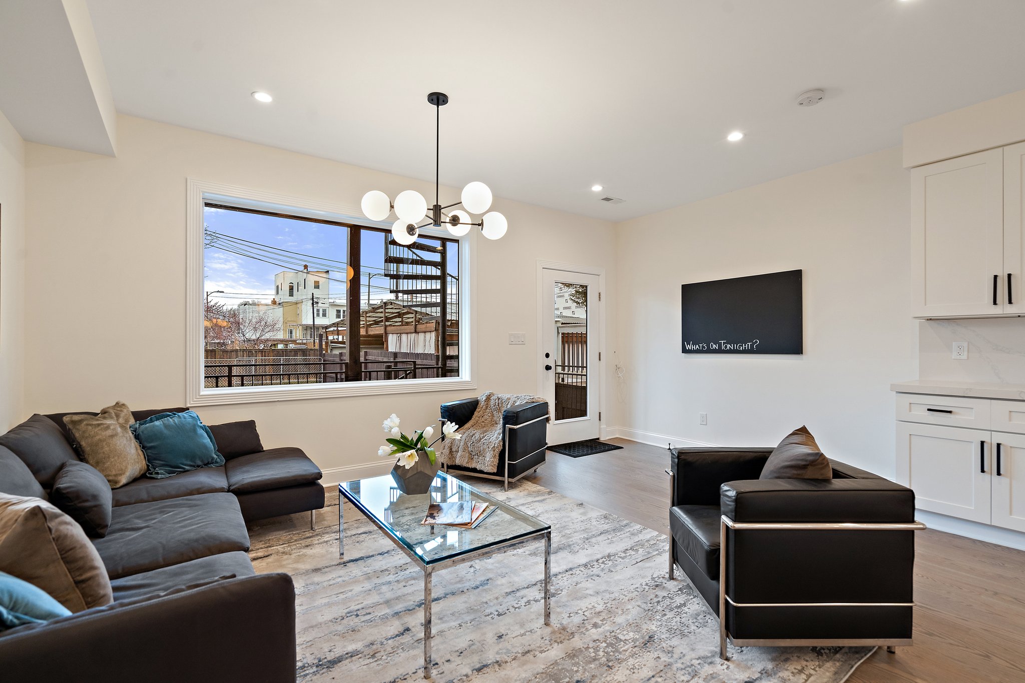 1751 A St SE, Washington, DC 20003, USA Photo 13