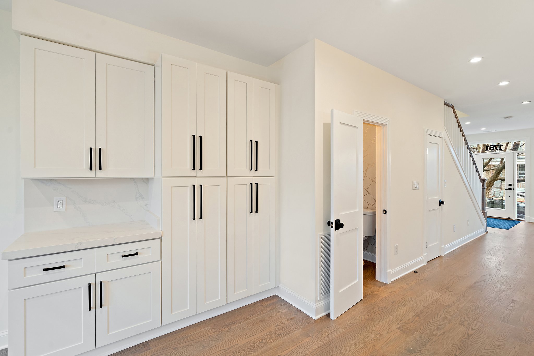 1751 A St SE, Washington, DC 20003, USA Photo 11