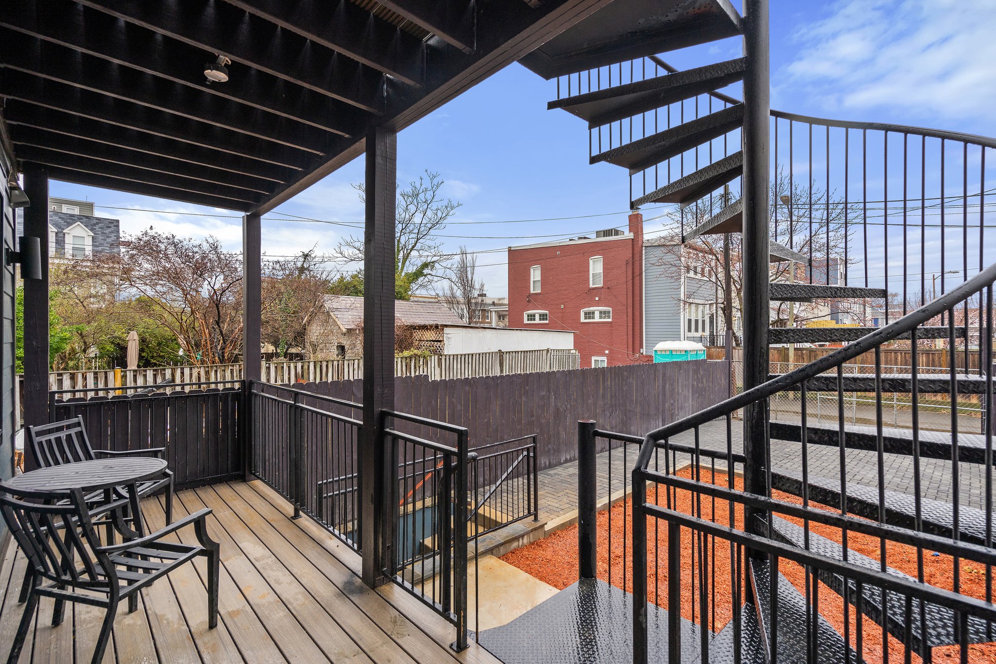 1751 A St SE, Washington, DC 20003, USA Photo 31