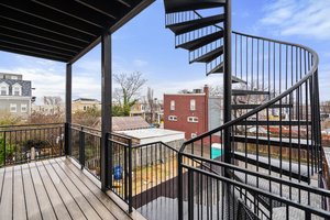 1751 A St SE, Washington, DC 20003, USA Photo 31