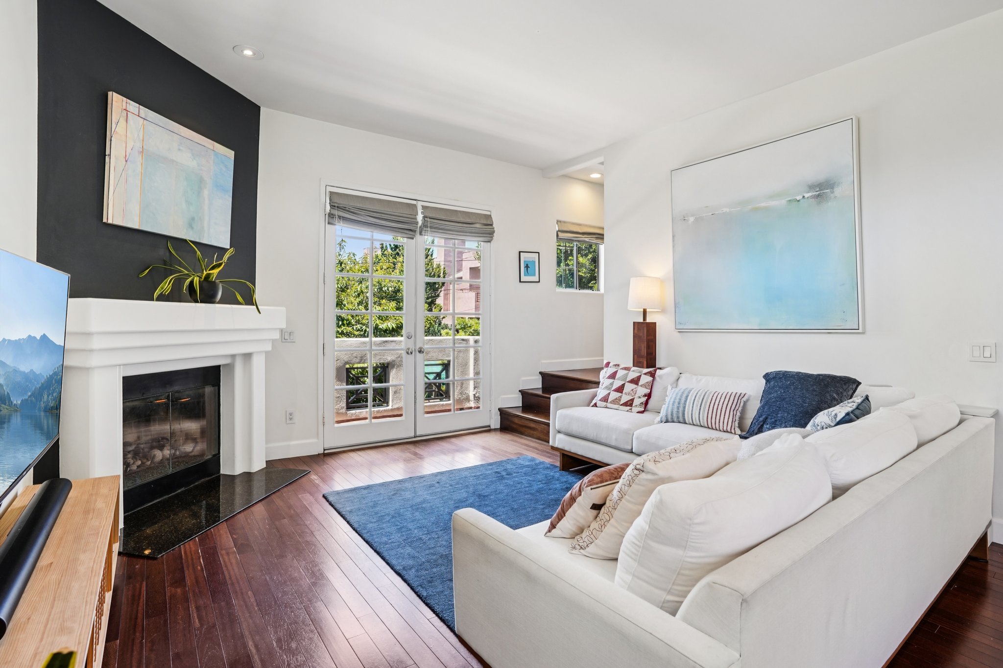 Barry Ave 4-S0207-003.jpg