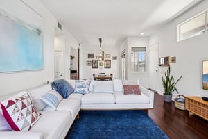 Barry Ave 4-S0207-005.jpg