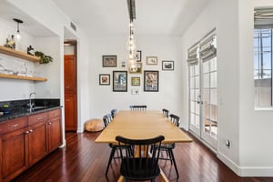 Barry Ave 4-S0207-009.jpg