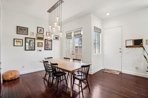 Barry Ave 4-S0207-010.jpg