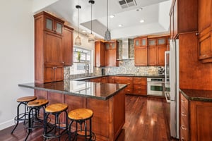 Barry Ave 4-S0207-014.jpg