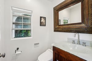 Barry Ave 4-S0207-022.jpg