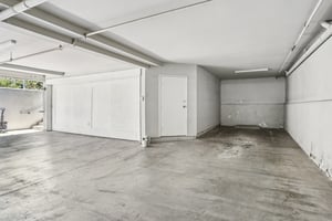 Barry Ave 4-S0207-036.jpg
