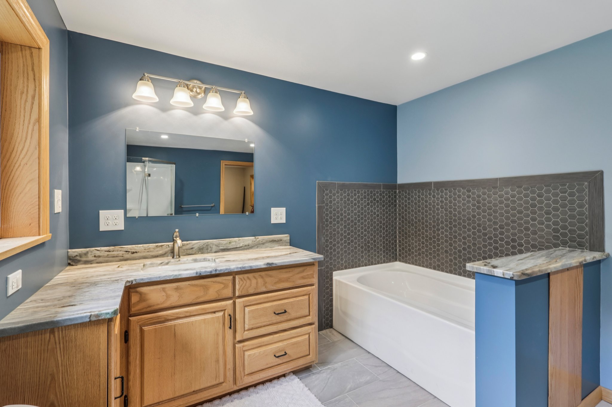 Kennerdell Rd-S2409-036.jpg