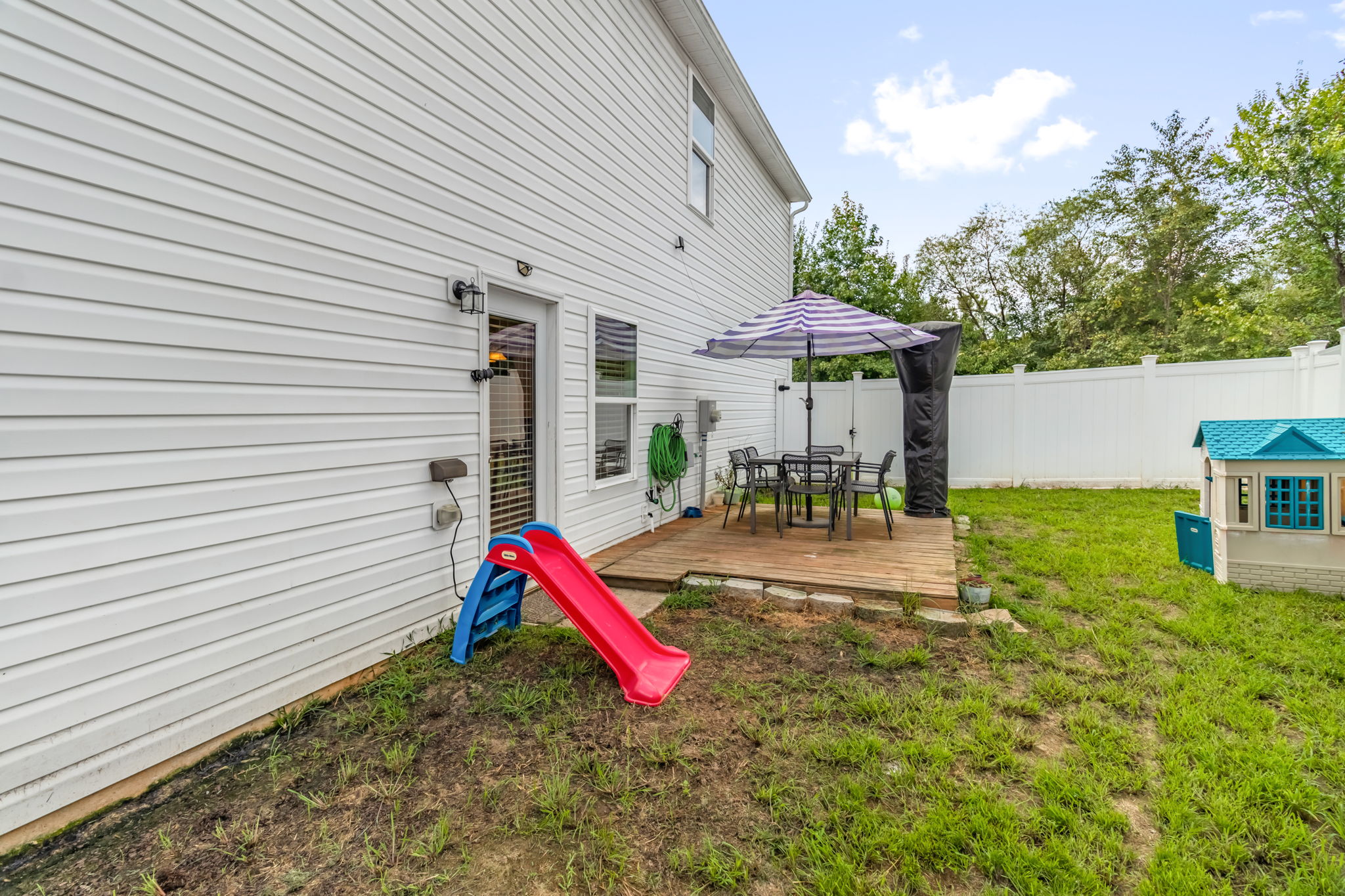 1751 Overcreek Cir-26