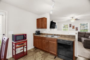 1751 Overcreek Cir-14