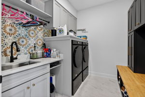  Photo 68