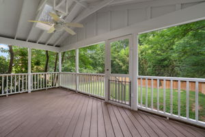 Screened-in Porch
