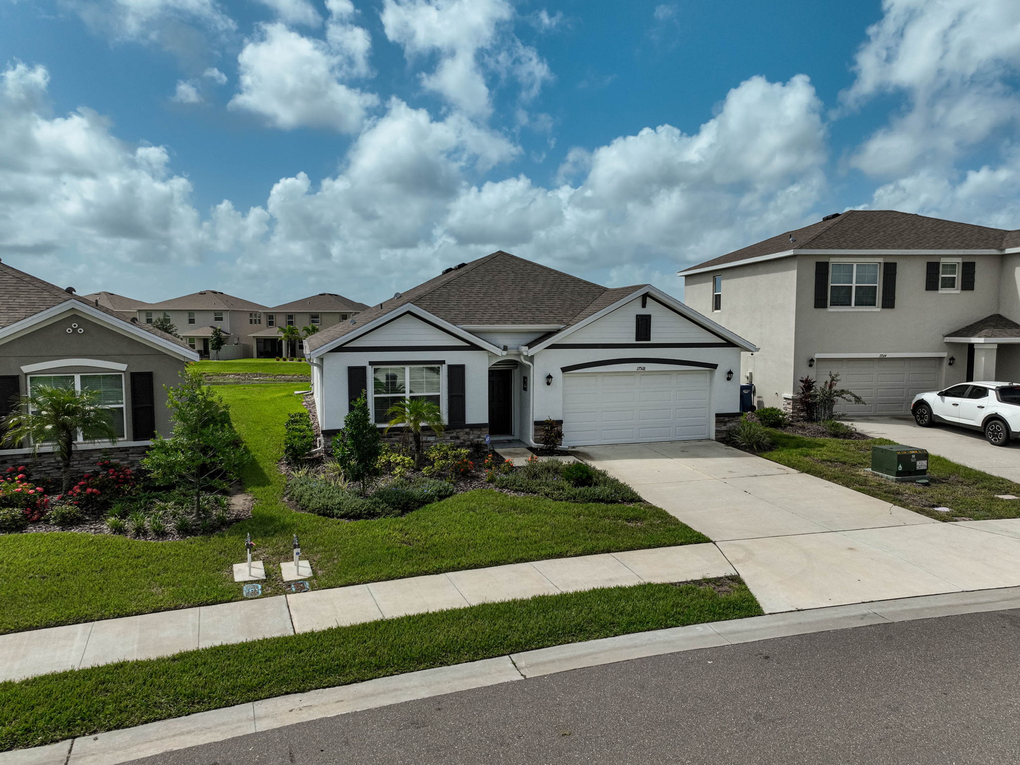 17518 Canopy Pl-33
