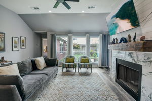 Chatham Way Dr-011