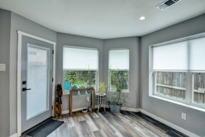 Chatham Way Dr-025