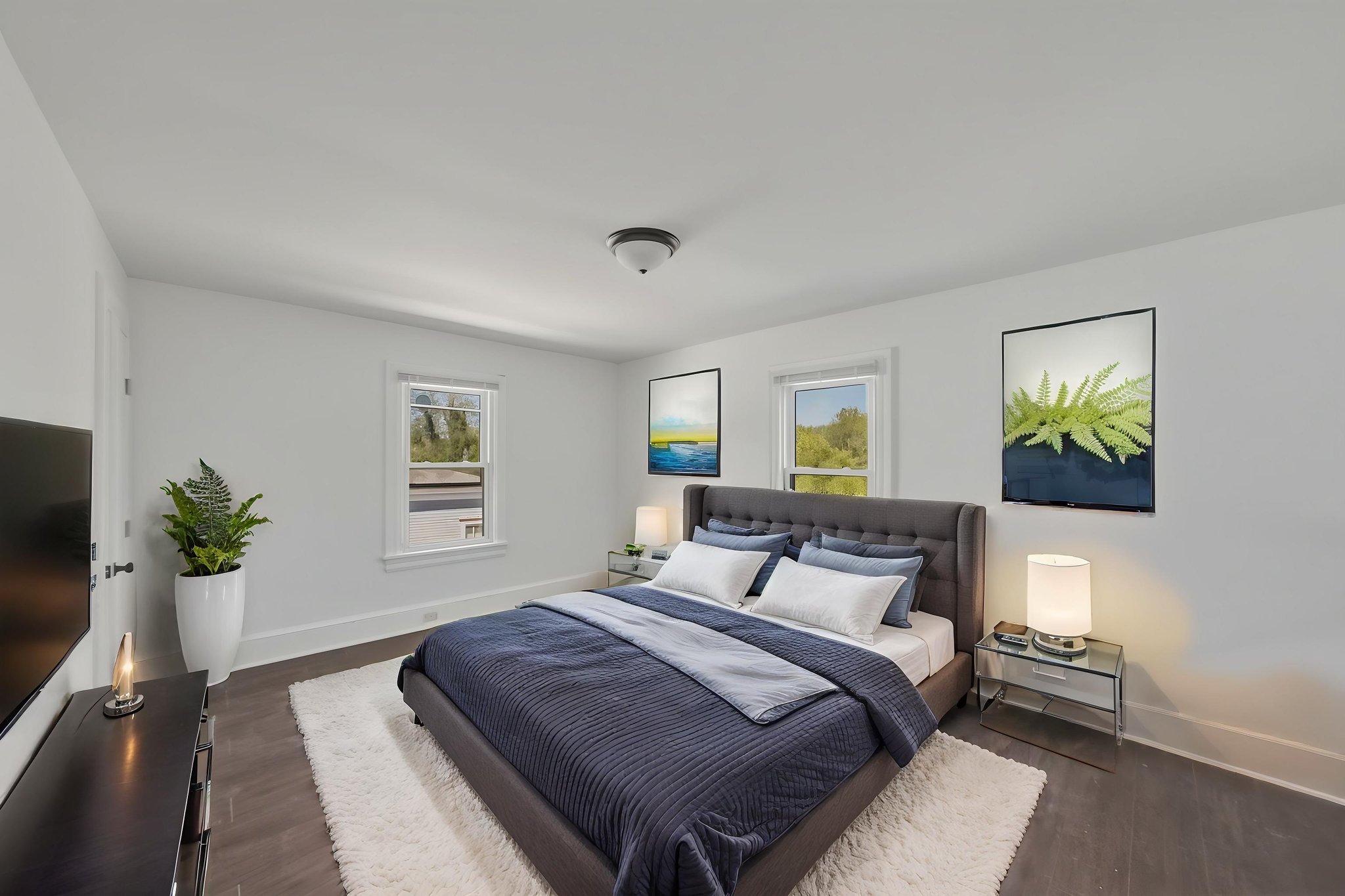 DSC04513 virtually staged.jpeg