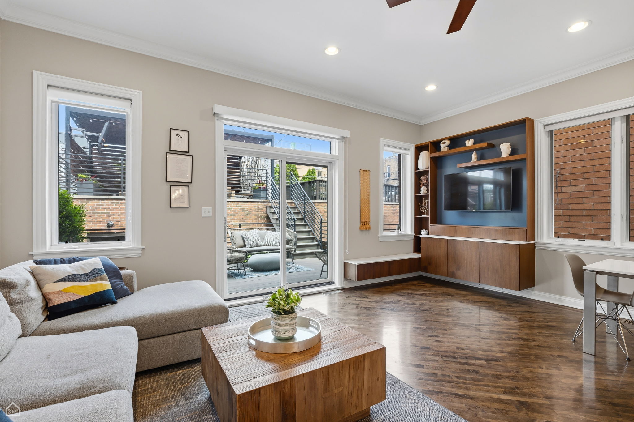 1752 W Erie St - Howie Andron_018