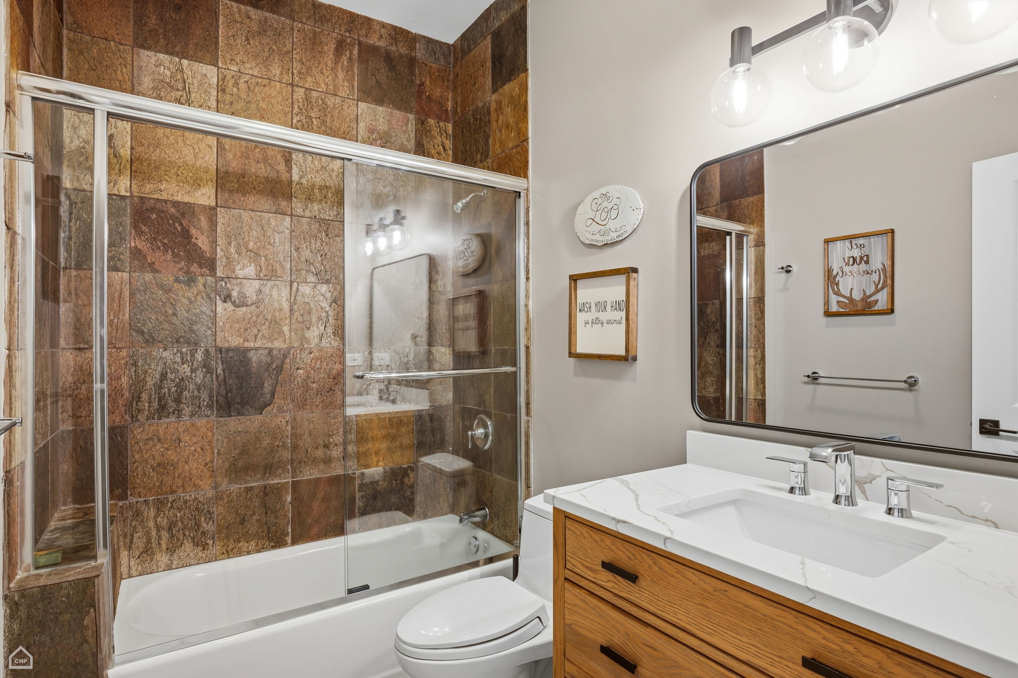 1752 W Erie St - Howie Andron_045