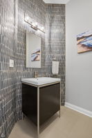 1752 W Erie St - Howie Andron_015