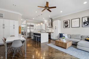 1752 W Erie St - Howie Andron_016