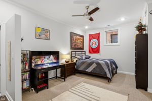 1752 W Erie St - Howie Andron_047