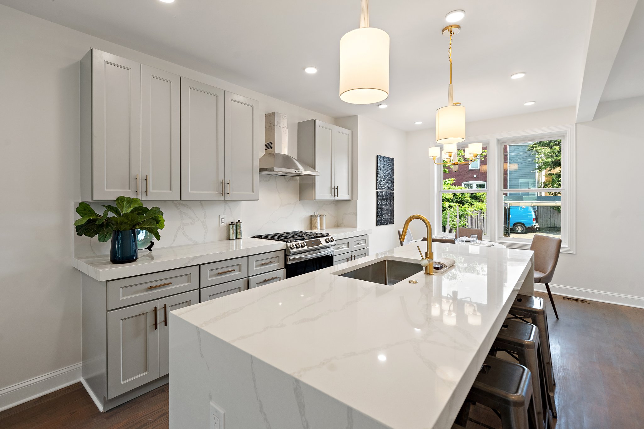 1753 A St SE, Washington, DC 20003, USA Photo 12