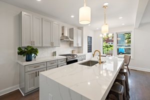 1753 A St SE, Washington, DC 20003, USA Photo 11