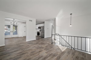 1753 Roth Hill Dr, Maryland Heights, MO 63043, USA Photo 6