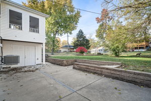 1753 Roth Hill Dr, Maryland Heights, MO 63043, USA Photo 29
