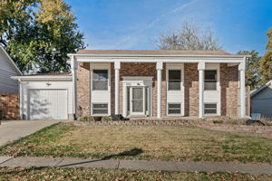 1753 Roth Hill Dr, Maryland Heights, MO 63043, USA Photo 0