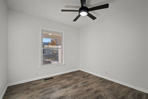 1753 Roth Hill Dr, Maryland Heights, MO 63043, USA Photo 17