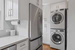 1753 S Carmelina-16
