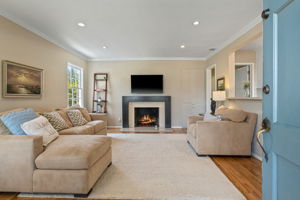 1753 S Carmelina-6