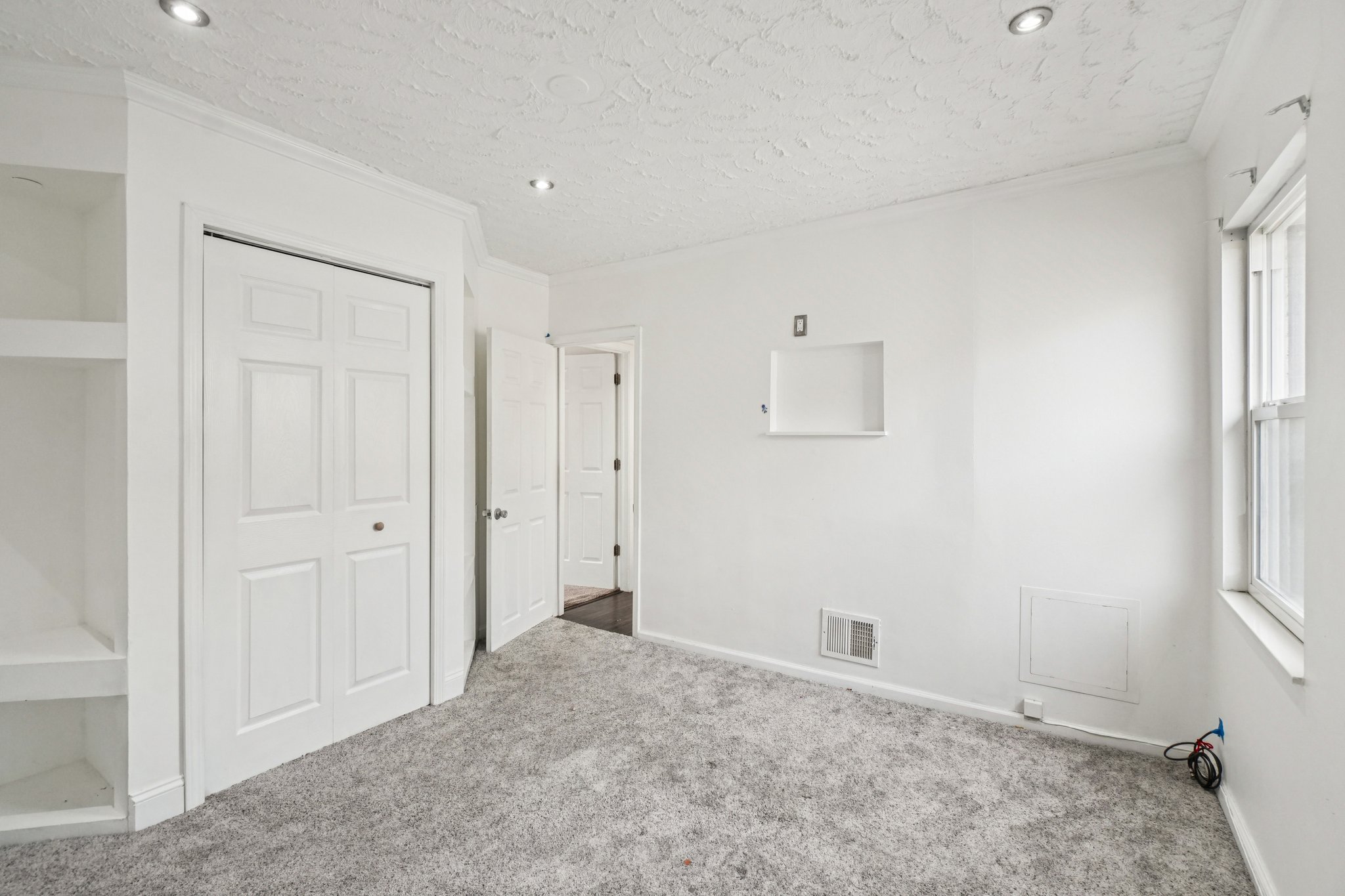 Wisconsin St-S1810-032.jpg