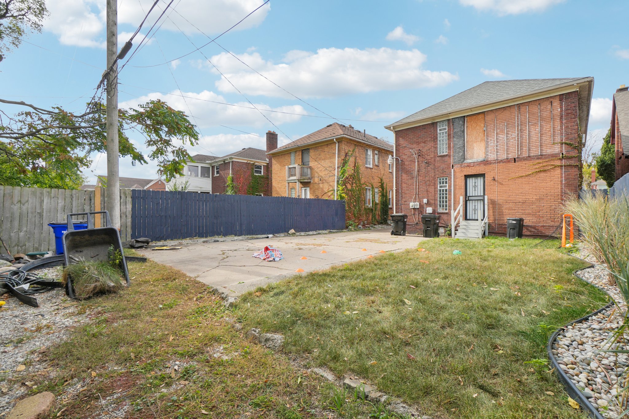 Wisconsin St-S1810-035.jpg