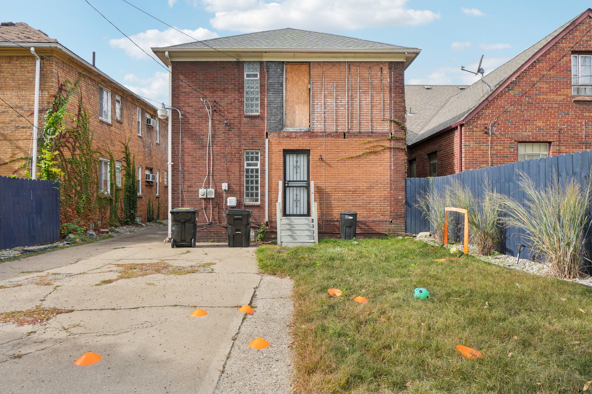 Wisconsin St-S1810-036.jpg