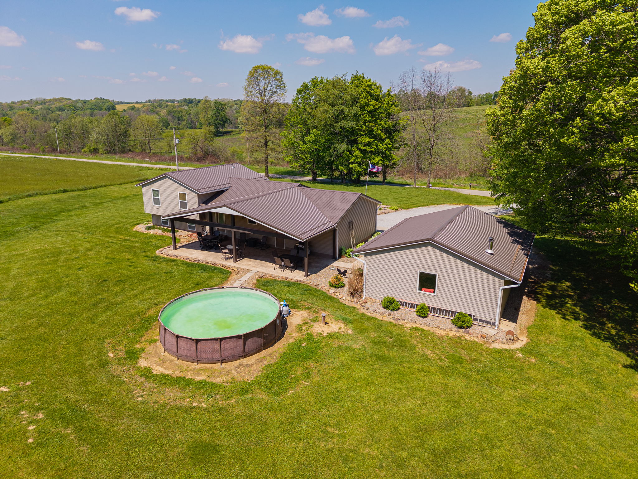 M.W.- 17536 Carson Rd, Butler-86