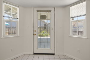  Photo 23