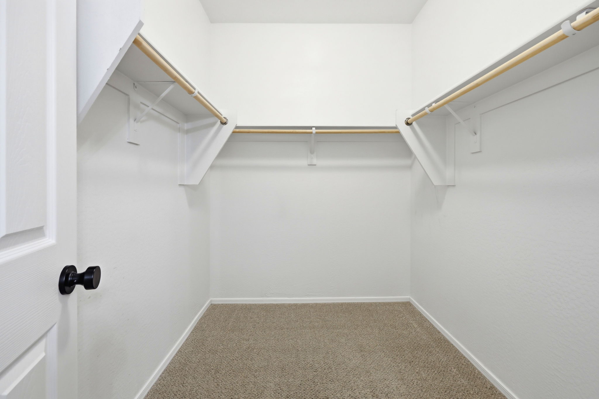Primary Bedroom Closet