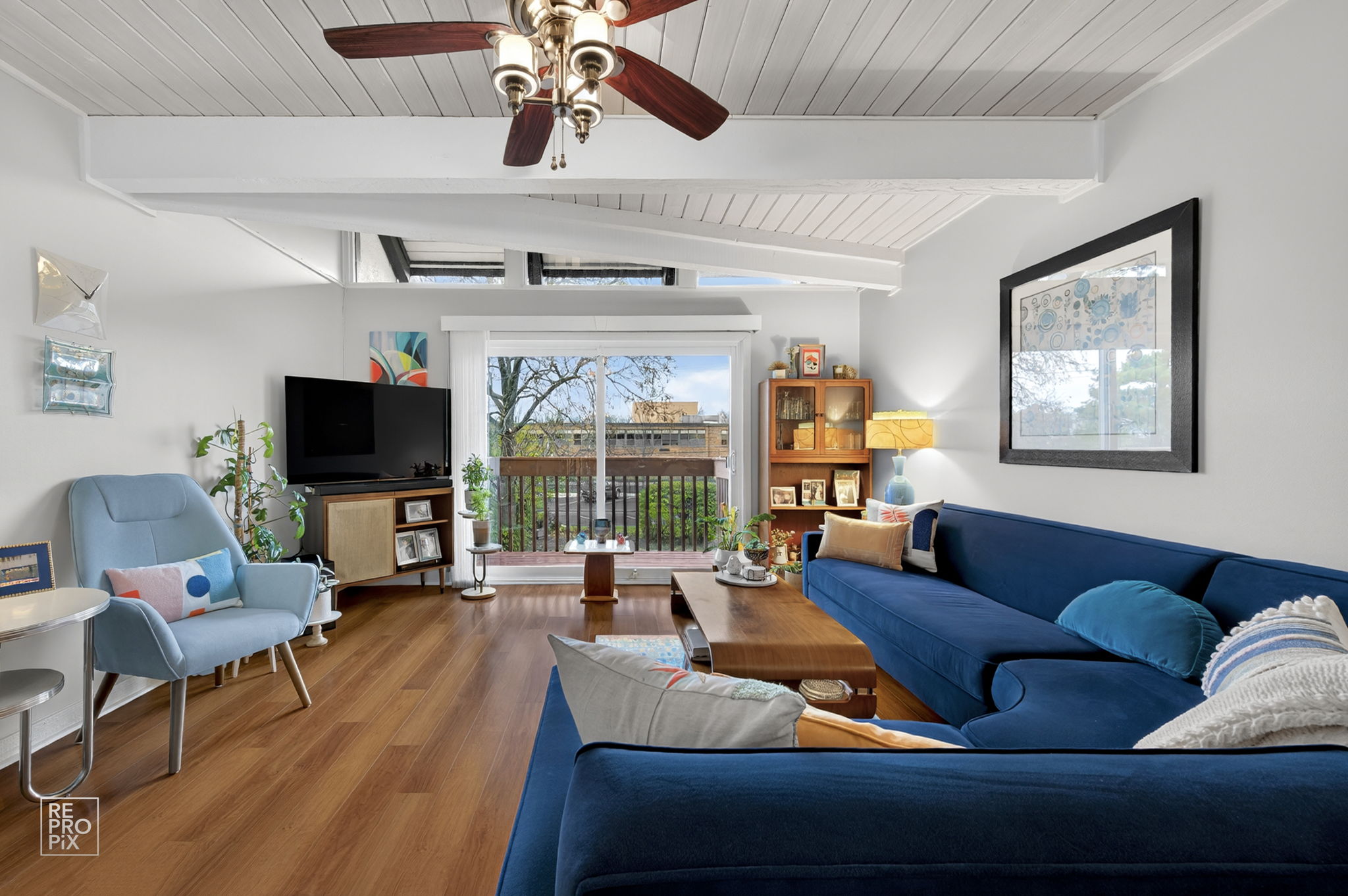 1755 Rand Rd, Des Plaines, IL 60016_004