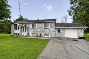  Photo 0