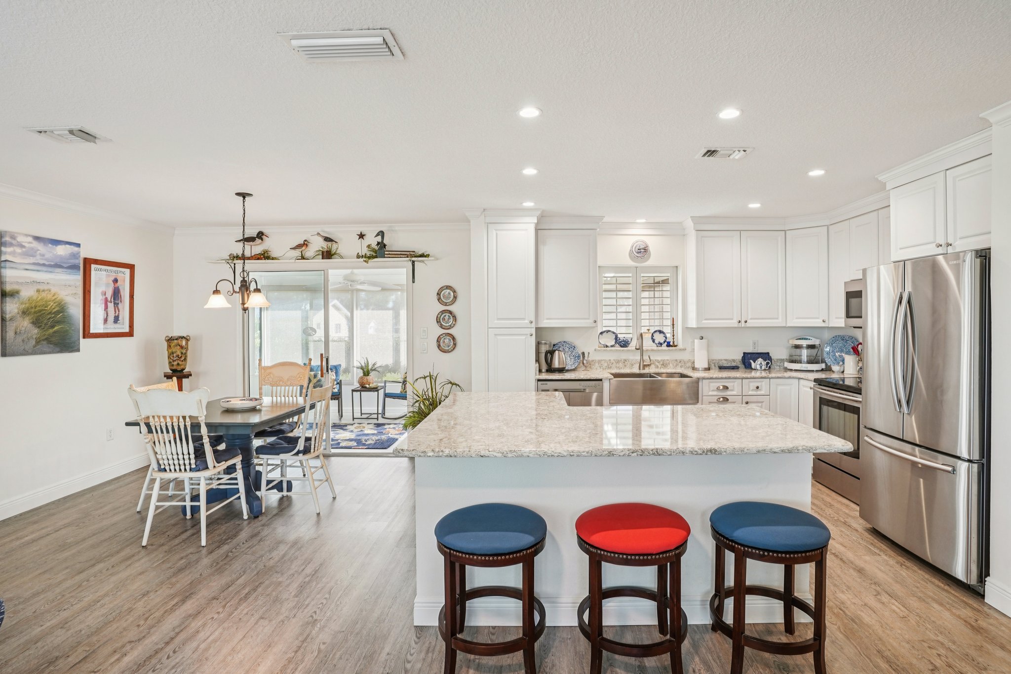 SE 104th Cir-S0811-011.jpg