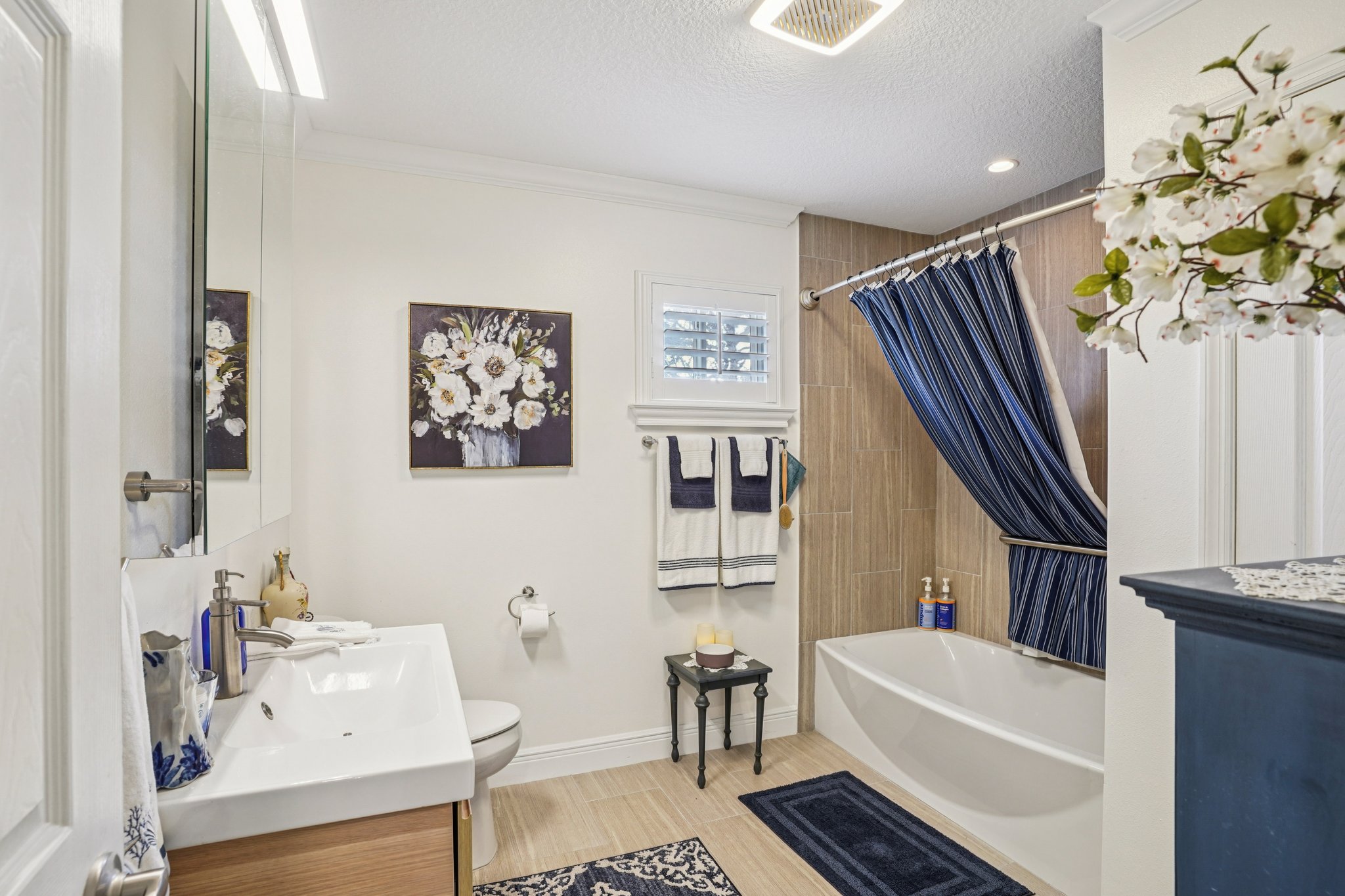 SE 104th Cir-S0811-025.jpg