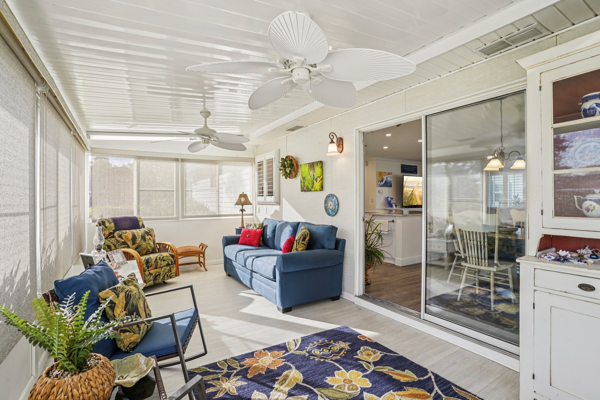 SE 104th Cir-S0811-029.jpg