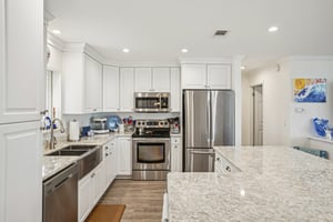 SE 104th Cir-S0811-014.jpg