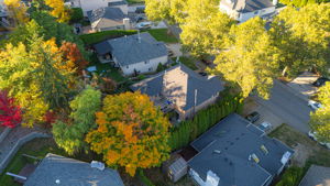 Aerial-1759-Spruceglen-Dr-2