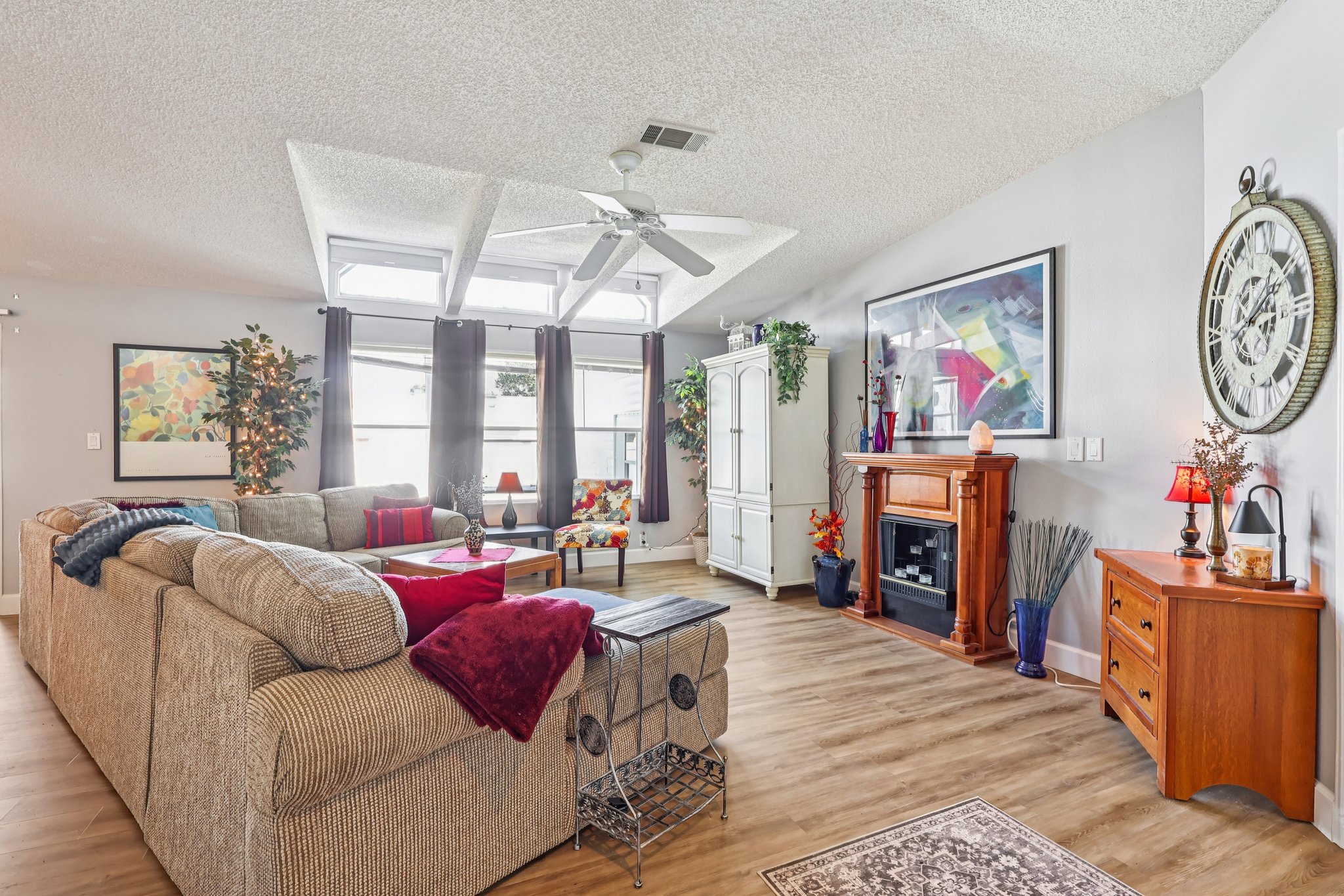 Florence Blvd-S1001-007.jpg